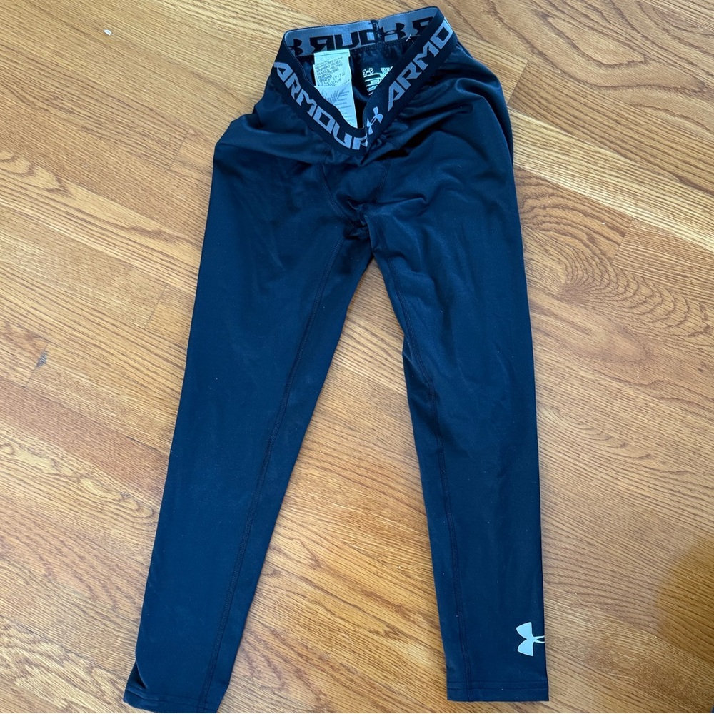 Boys Under Armour ColdGear Base Layer - Sz Medium - Fitted - EUC - Black